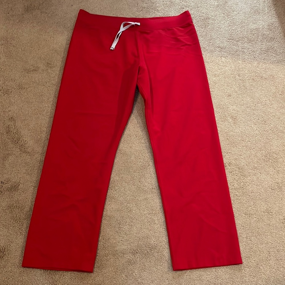 Red Figs Scrub Bottoms